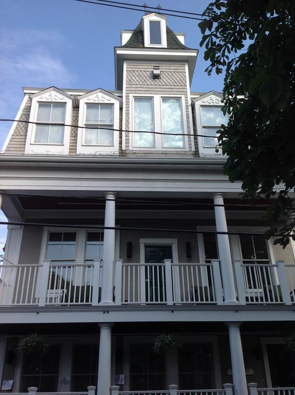 The Crown & Anchor Hotel Provincetown Exterior photo